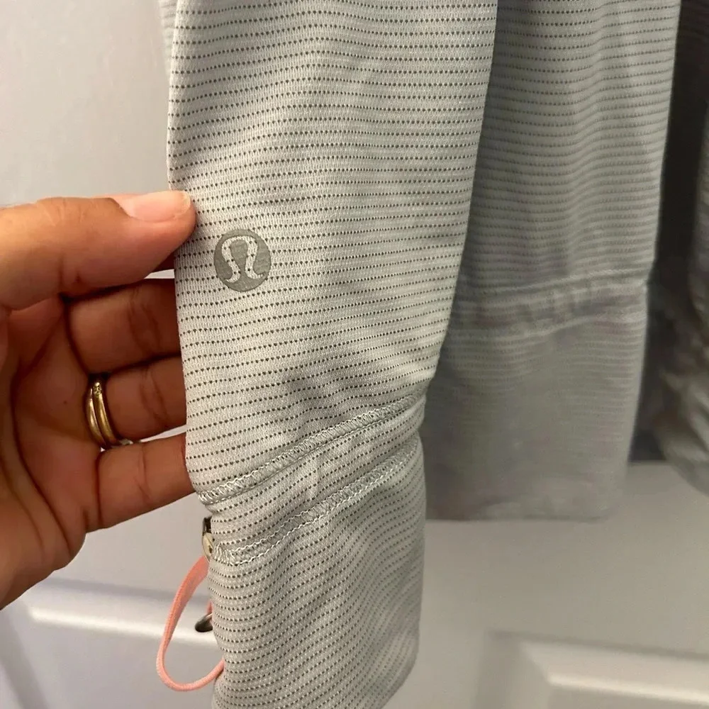 ! Lululemon racer back top with drawstring